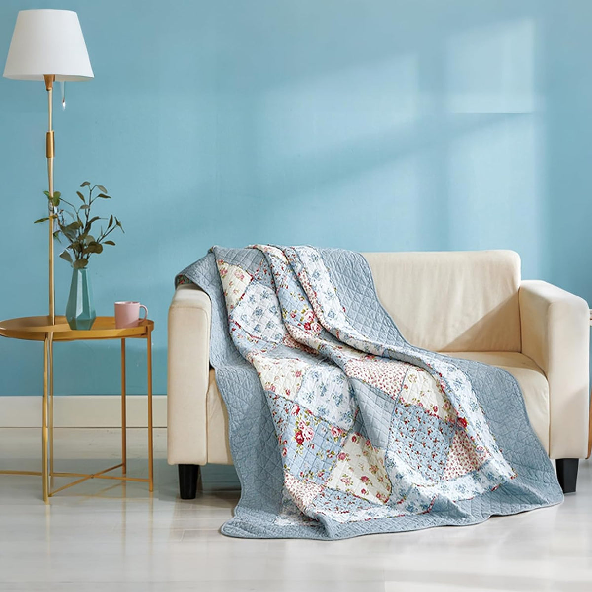 Full‑Queen Blue Floral Patchwork Quilt