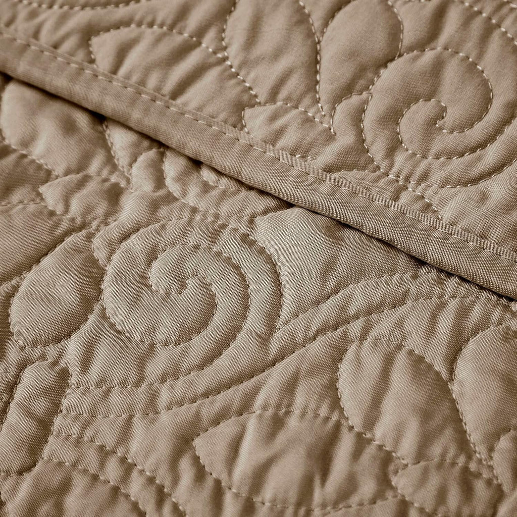 Park 60"x70" Khaki Damask Throw Blanket
